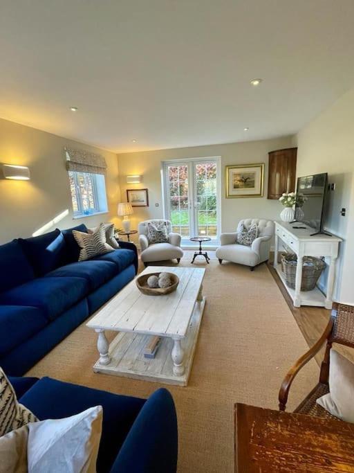 Northbrook Cottage, Farnham, Up To 8 Adults 法纳姆 外观 照片