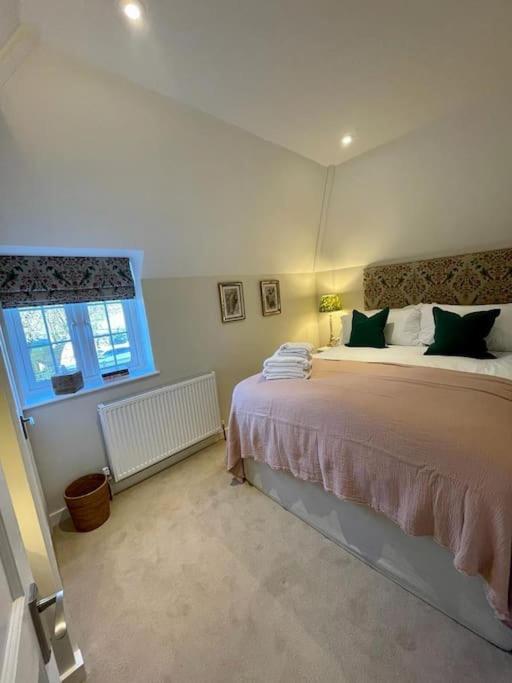 Northbrook Cottage, Farnham, Up To 8 Adults 法纳姆 外观 照片